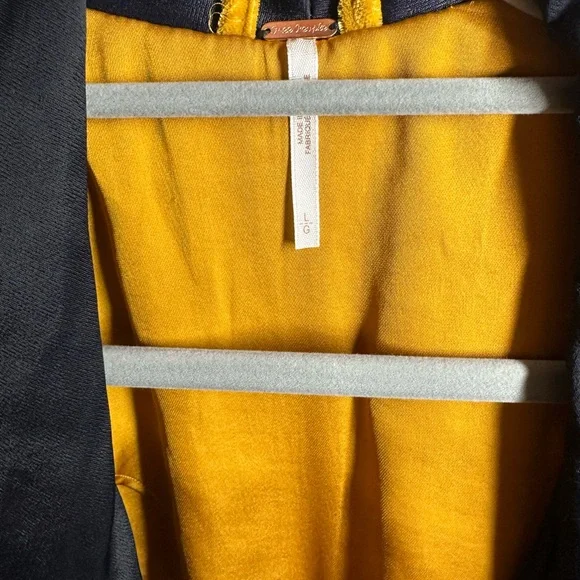 NWT Free People Golden Yellow Velvet Smoking Jacket. Size L. - Picture 7 of 7